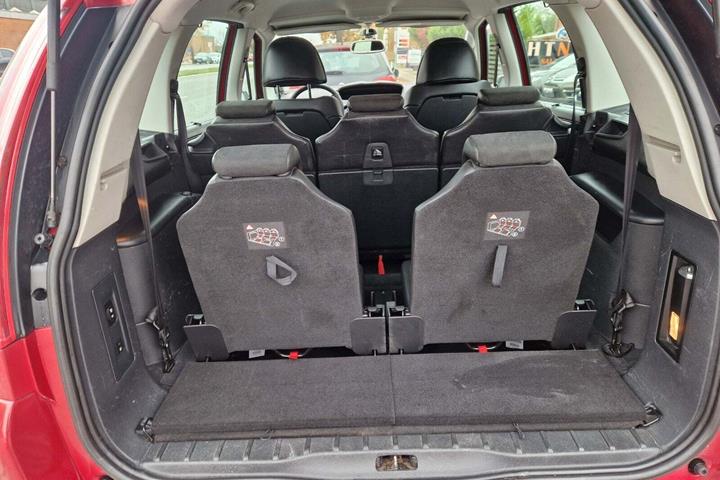 Grå Citroën Grand C4 Picasso fra 2011