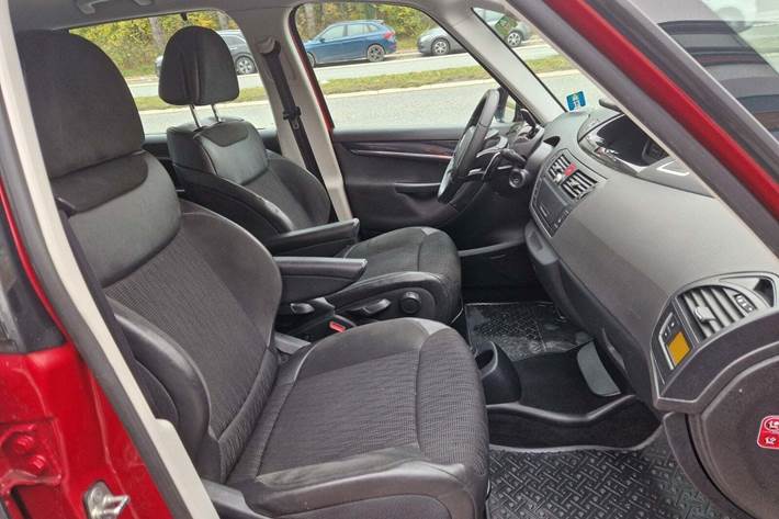 Grå Citroën Grand C4 Picasso fra 2011