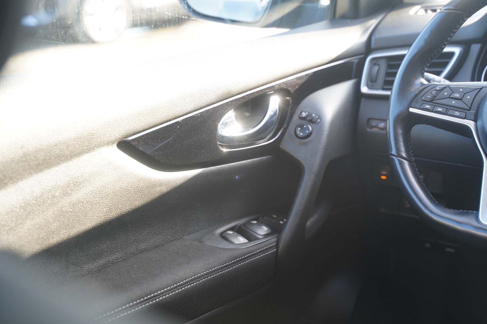 Grå Nissan Qashqai fra 2018