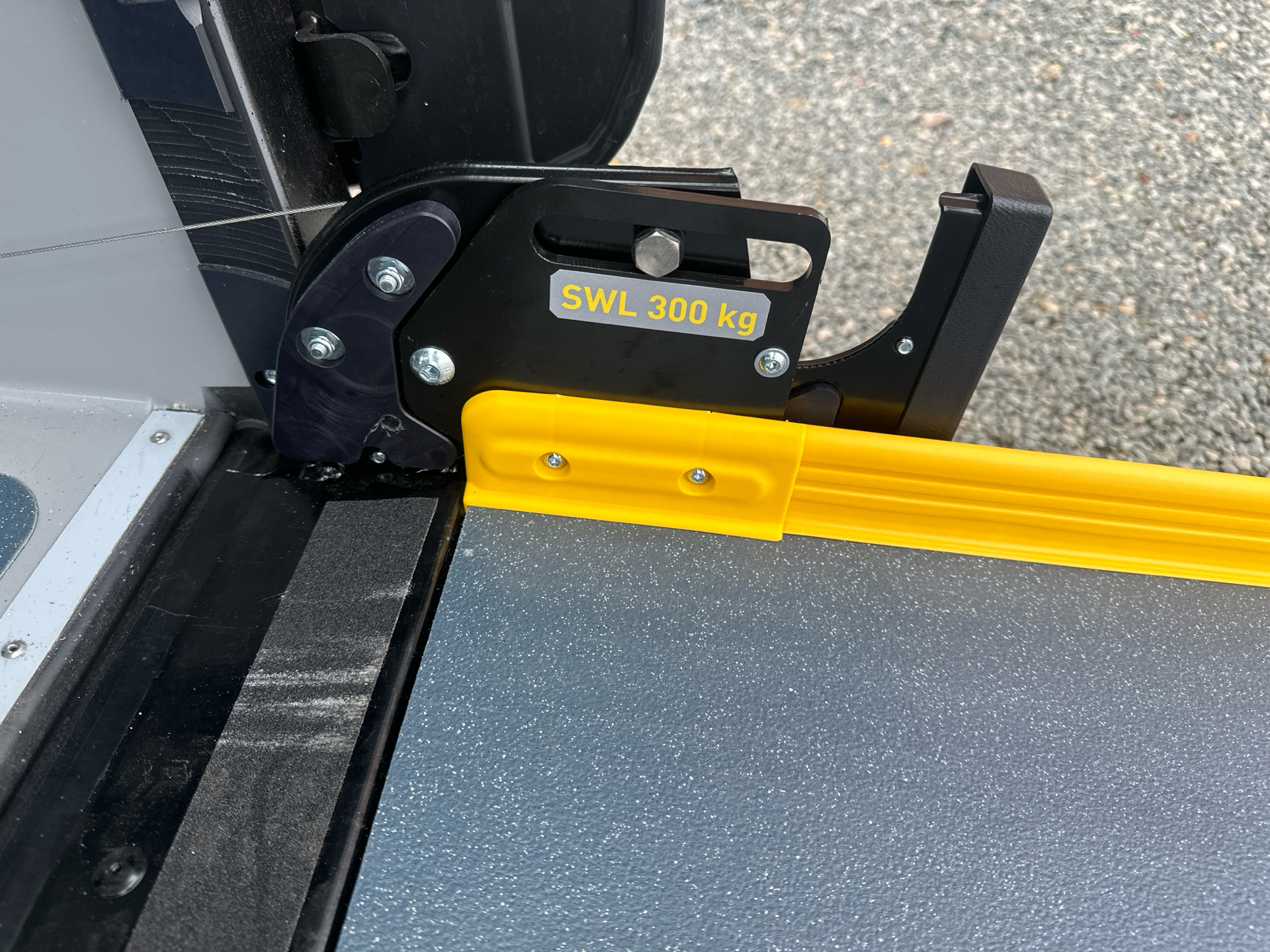 Sort Ford Grand Tourneo Connect fra 2024