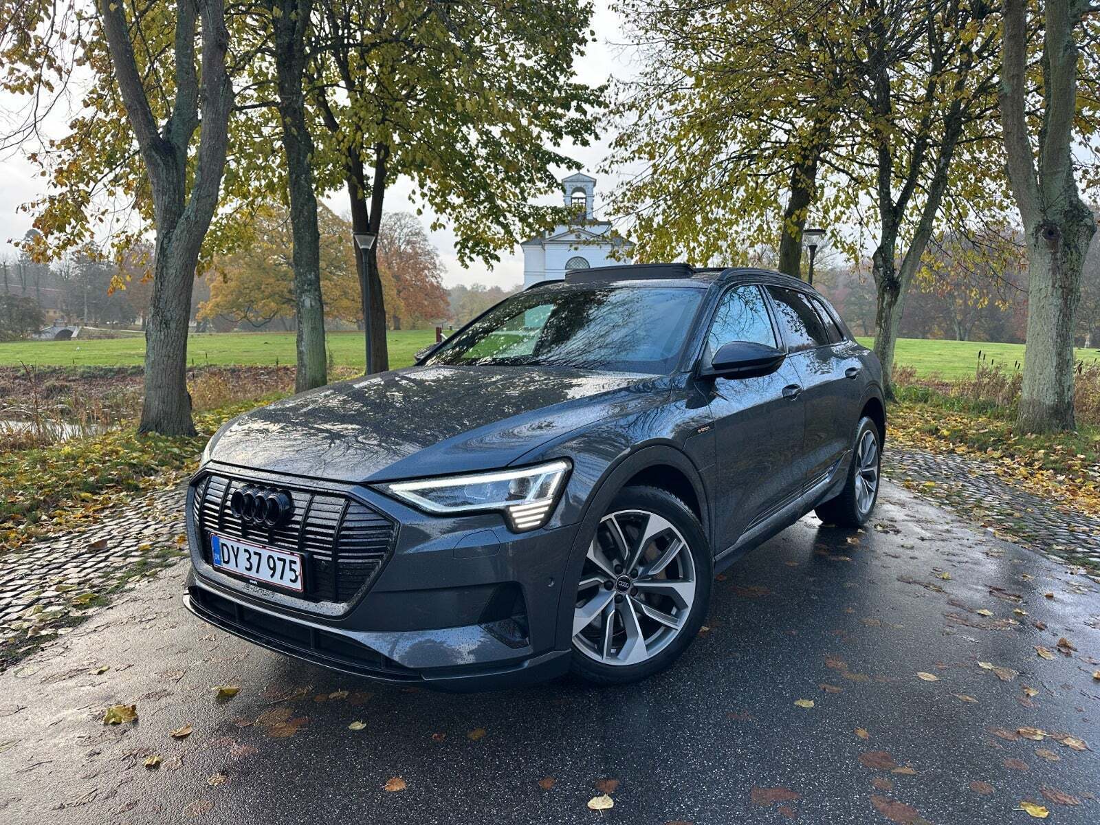 Audi e-tron 55 S-line quattro