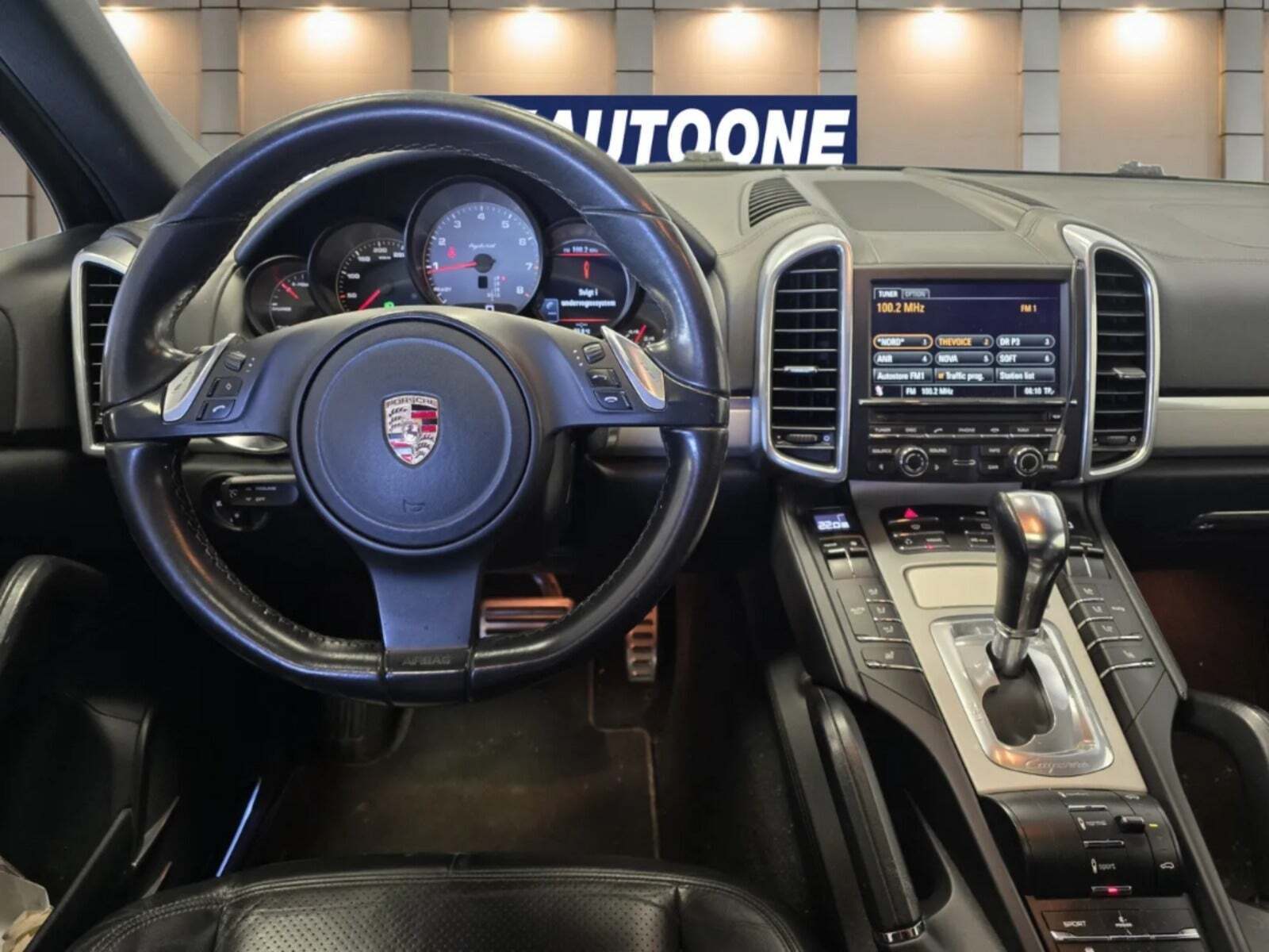 Sort Porsche Cayenne S fra 2011