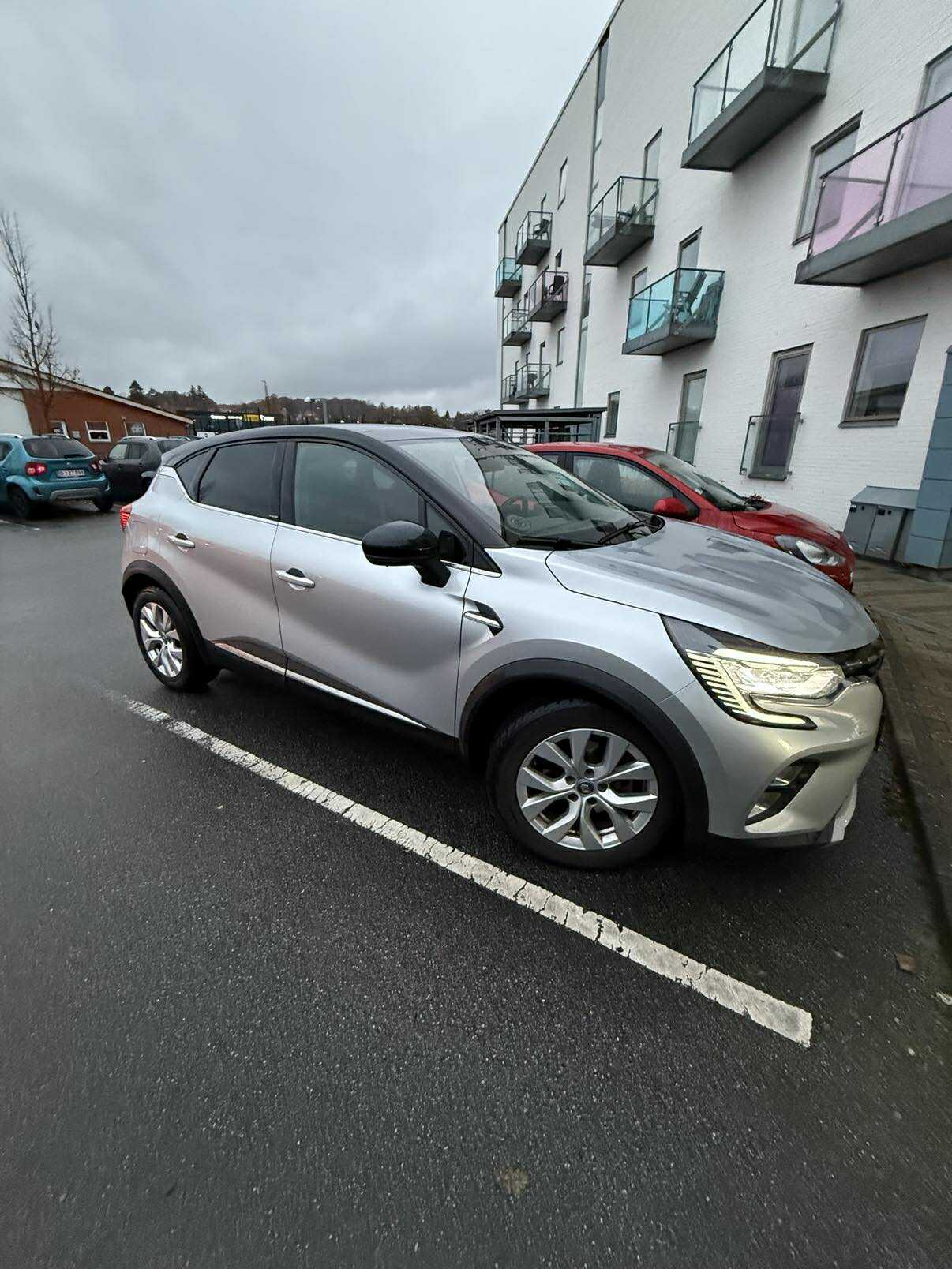 Renault Captur 1,6 E-TECH 160