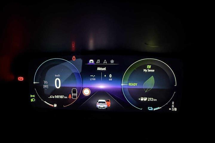 Grå Renault Captur fra 2020
