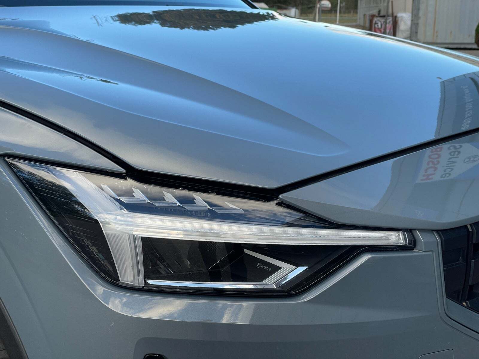 Grå Polestar 2 fra 2023