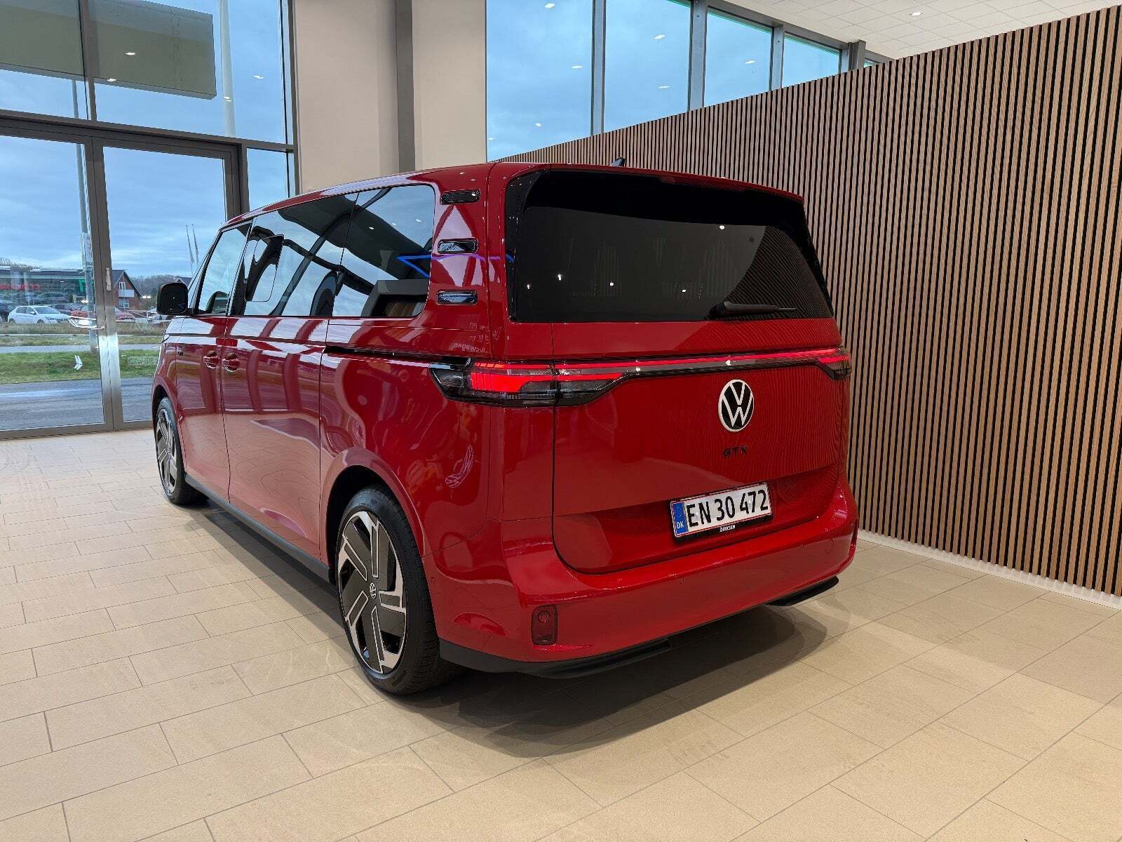 Gul VW ID.Buzz fra 2026