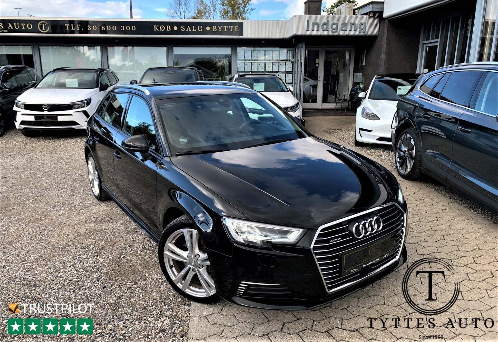 Sort Audi A3 fra 2020 set udefra