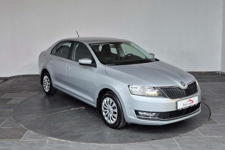 Sølv Skoda Rapid fra 2019