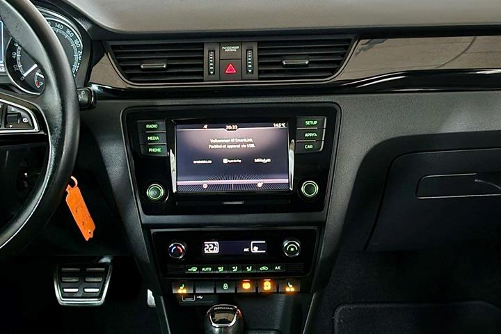 Sølv Skoda Rapid fra 2019