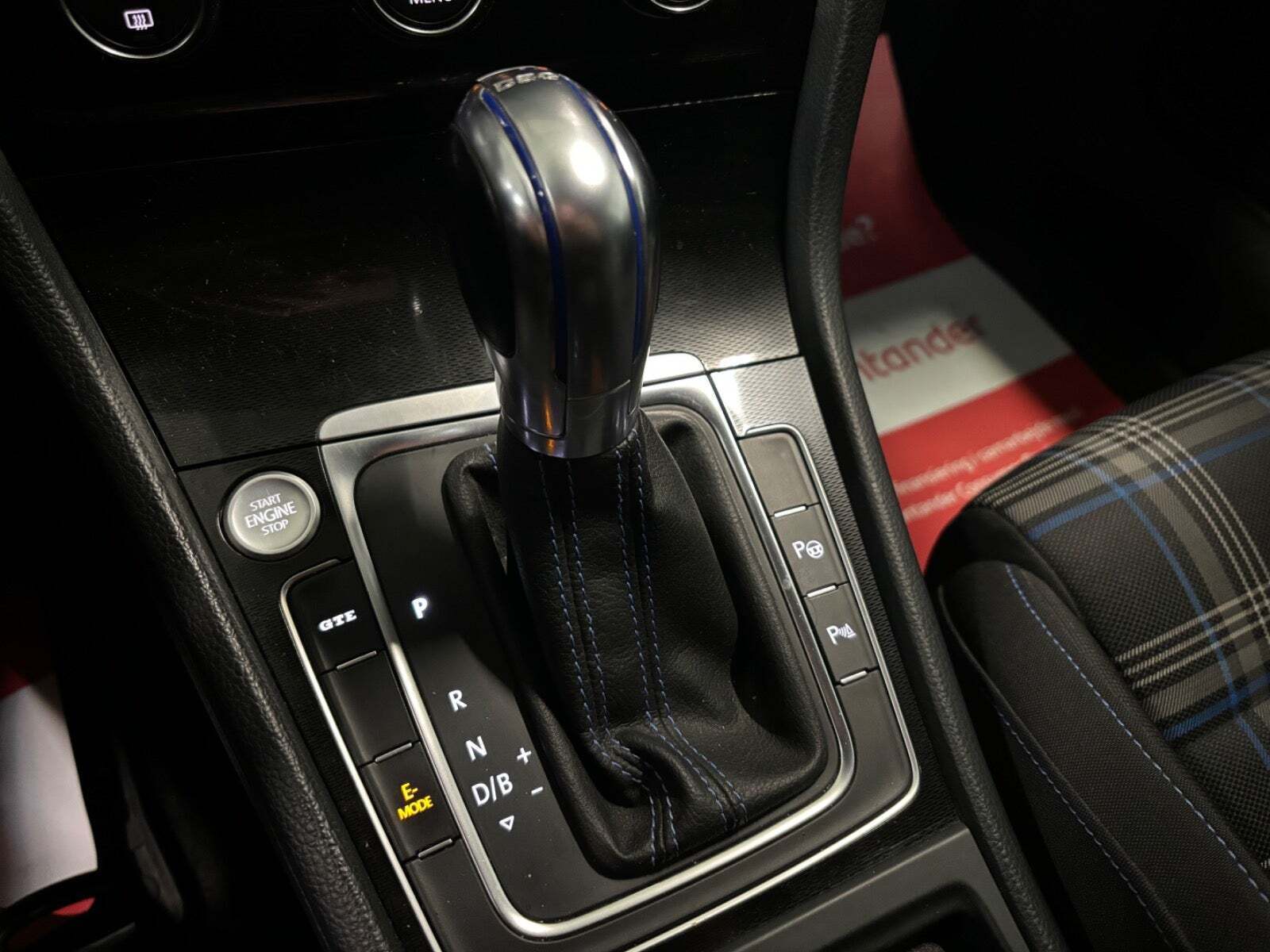 Sort VW Golf VII fra 2016