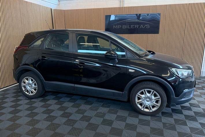 Sort Opel Crossland X fra 2017