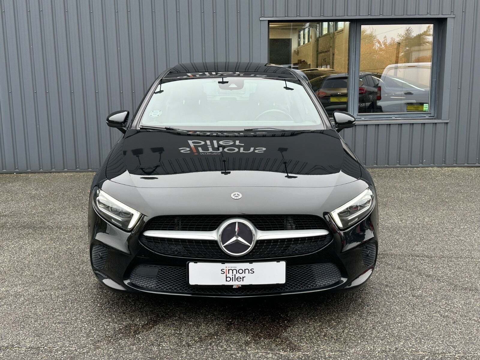 Sort Mercedes A200 fra 2018