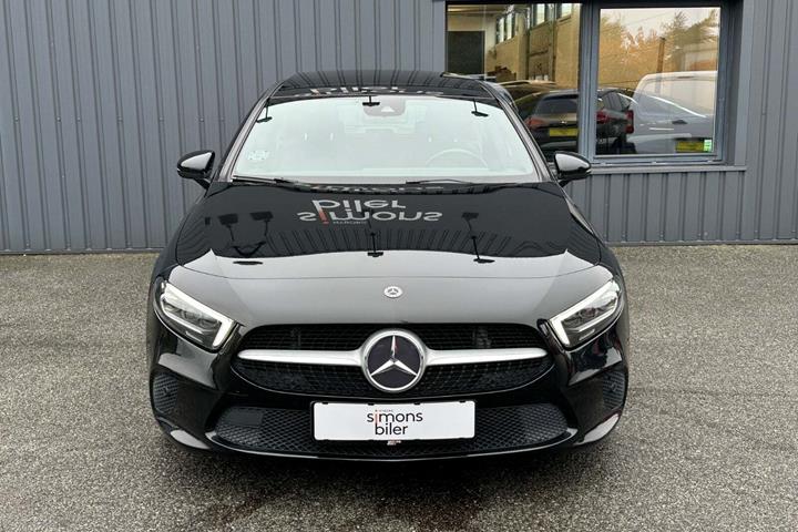 Sort Mercedes A200 fra 2018
