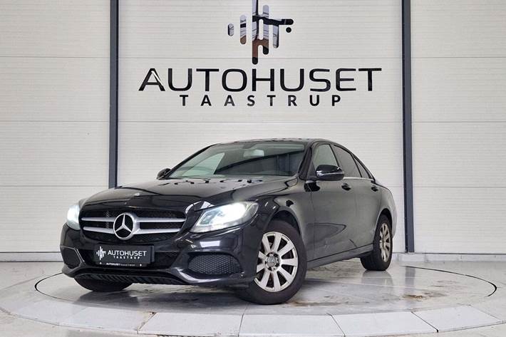 Sort Mercedes C200 d fra 2016 set udefra