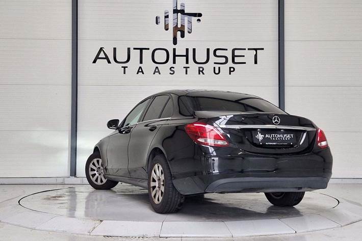 Sort Mercedes C200 d fra 2016