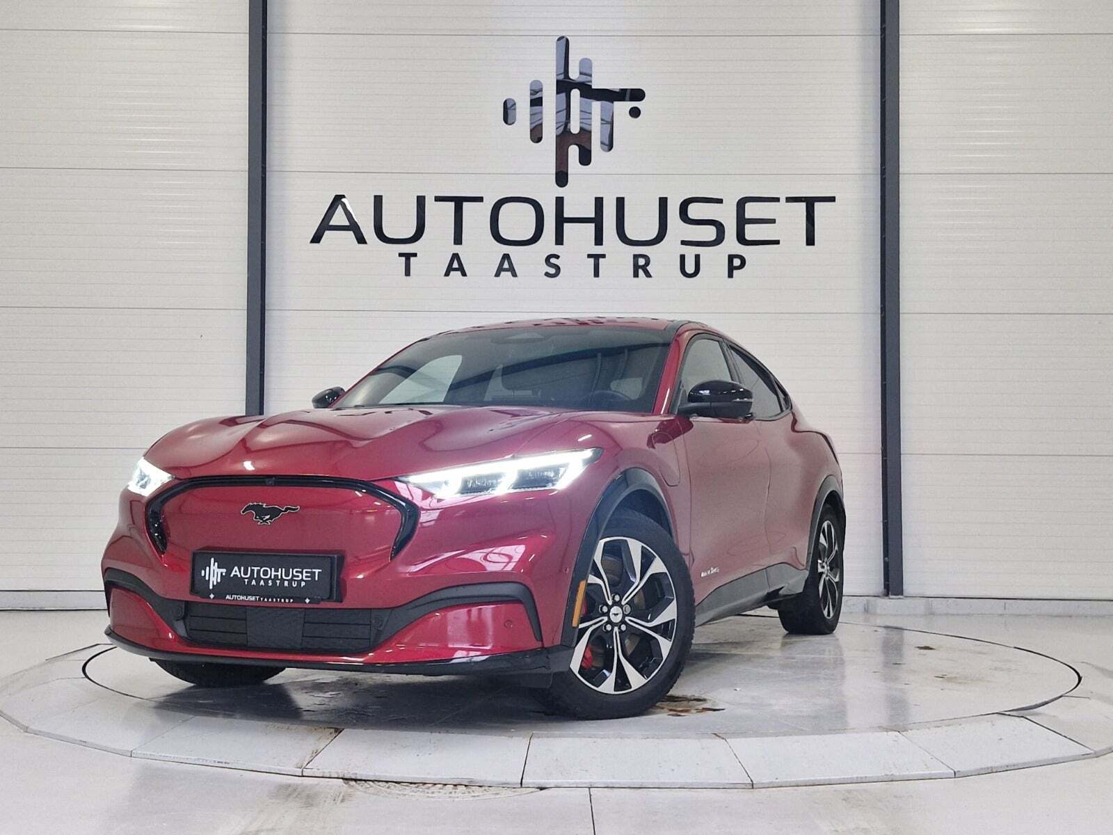 Ford Mustang Mach-E 75 Premium Standard Range AWD