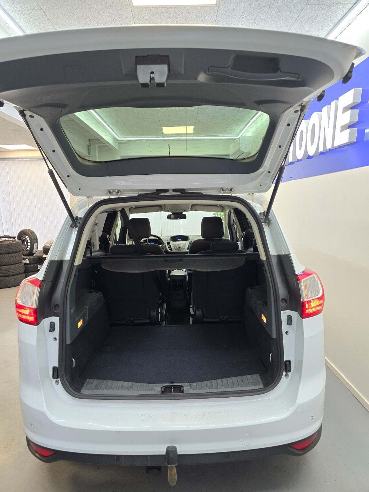 Hvid Ford Grand C-Max fra 2013