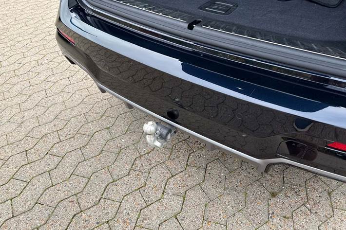 Sort BMW iX3 fra 2025