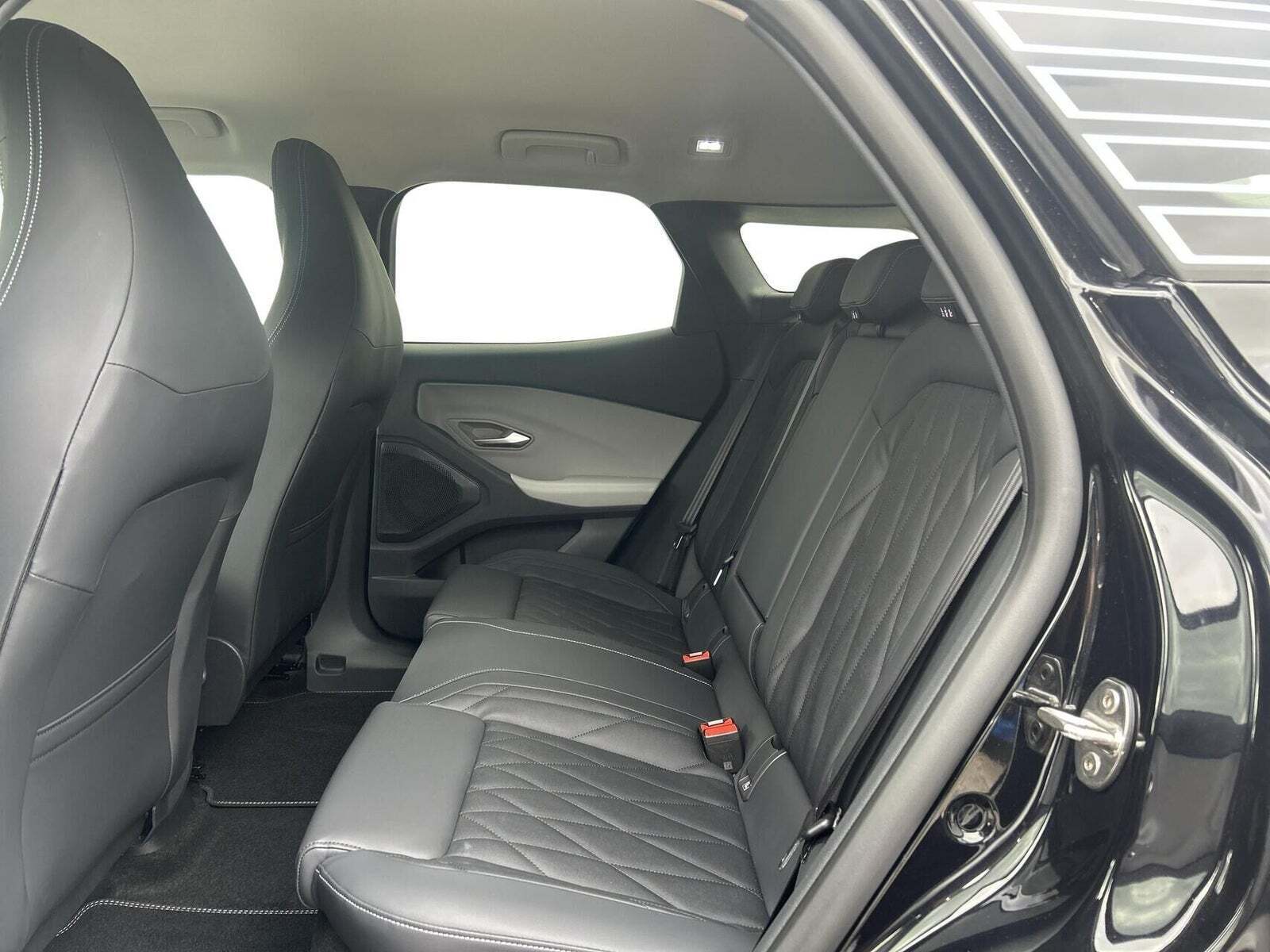 Ford Explorer 84 Premium Extended Range AWD