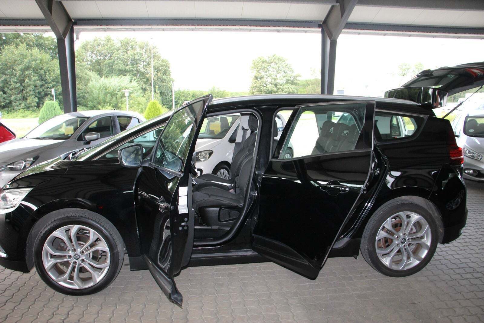 Sort Renault Grand Scenic IV fra 2018