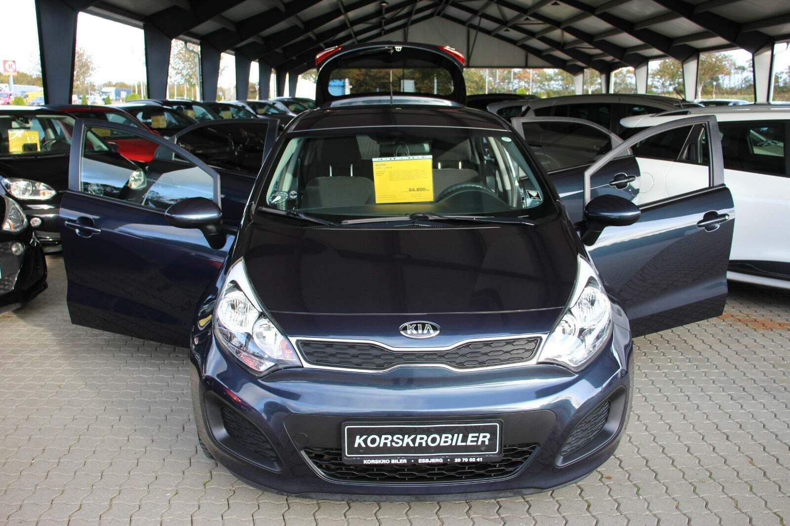 Blå Kia Rio fra 2015