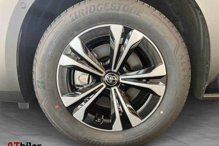 Sort Toyota BZ4X fra 2025