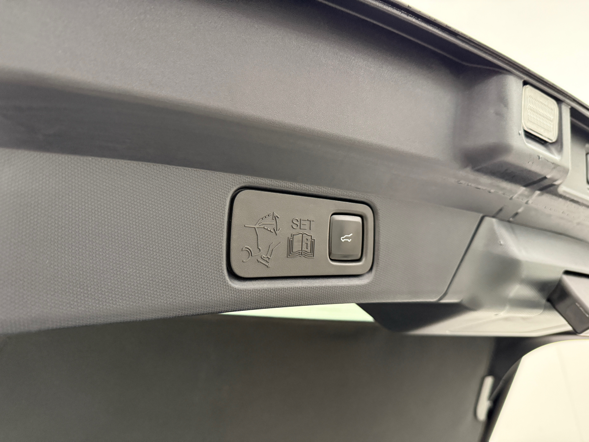 Sort Ford Mustang Mach-E fra 2021