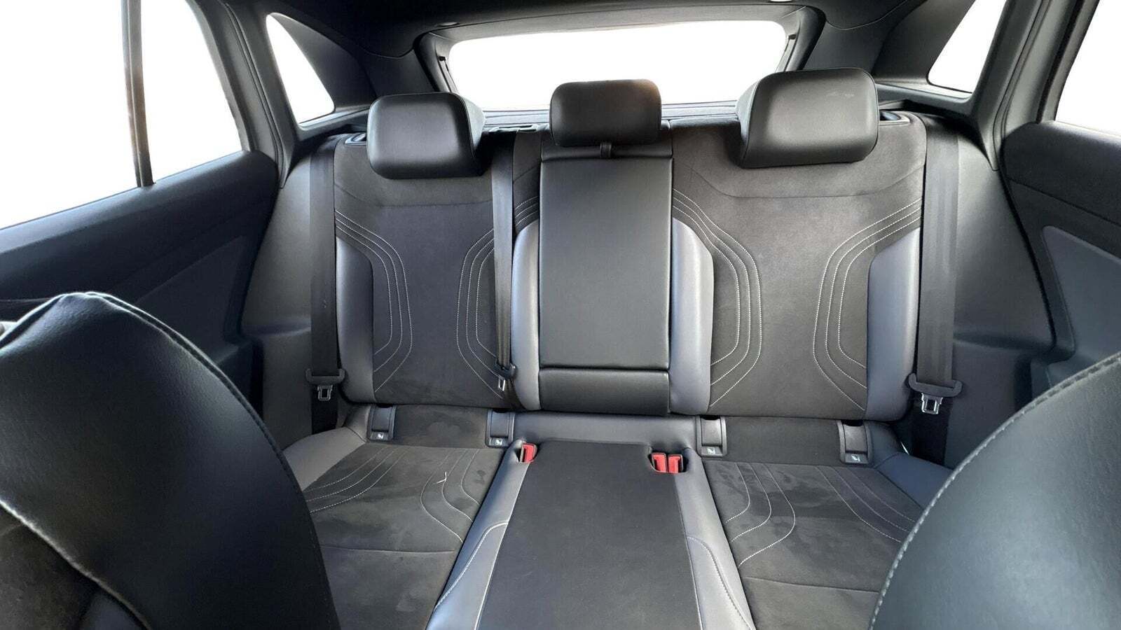 Grå VW ID.4 fra 2022