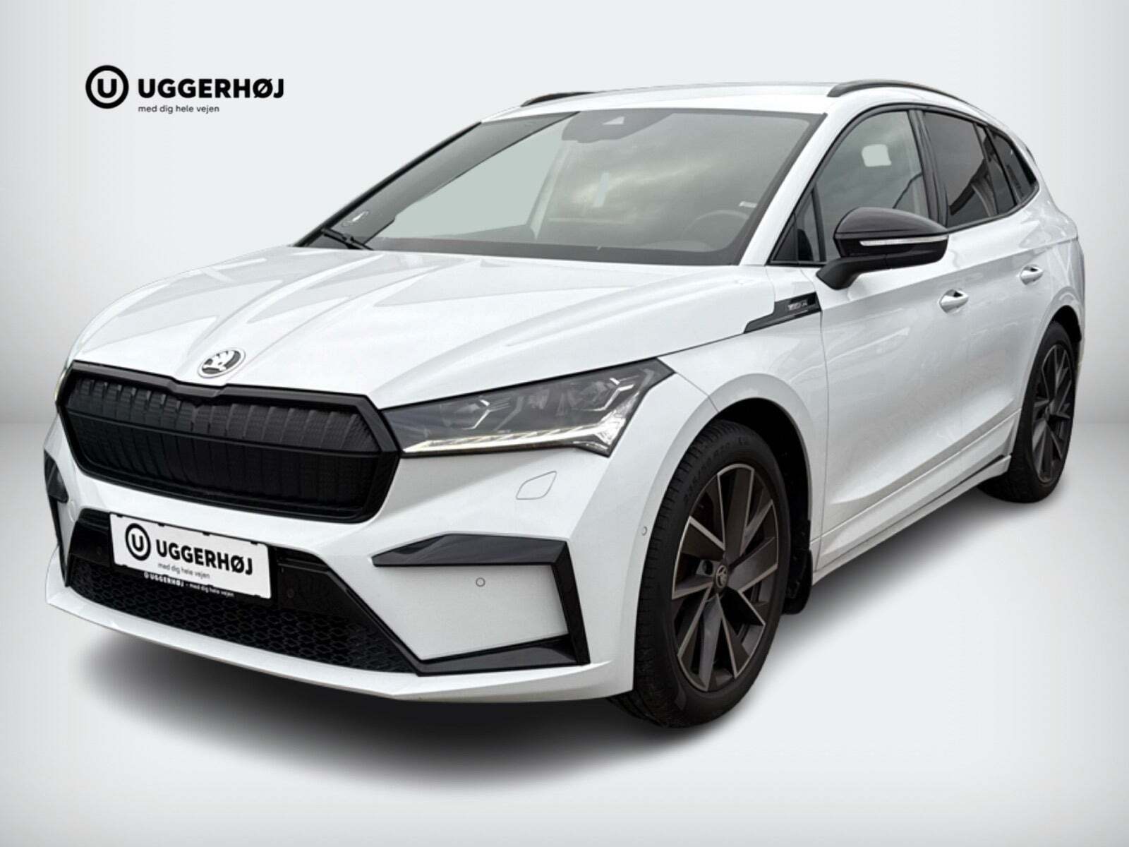 Hvid Skoda Enyaq fra 2022 set udefra