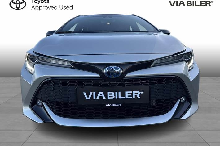 Sølv Toyota Corolla fra 2022