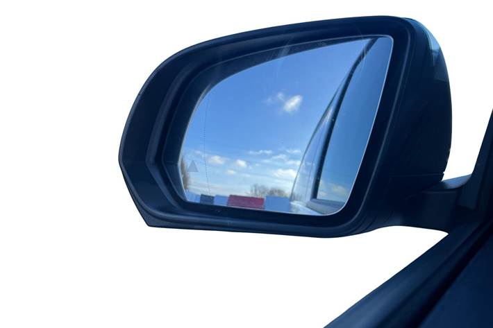 Hvid Mercedes eVito fra 2025