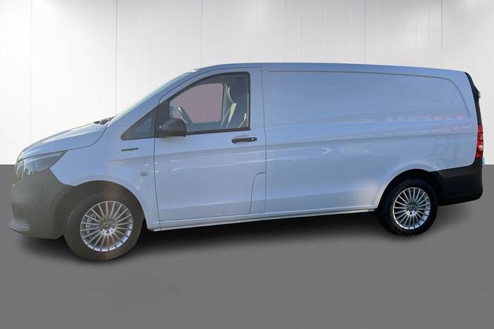 Hvid Mercedes eVito fra 2025