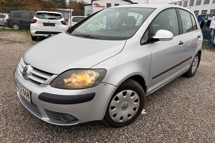 Sølv VW Golf Plus fra 2005