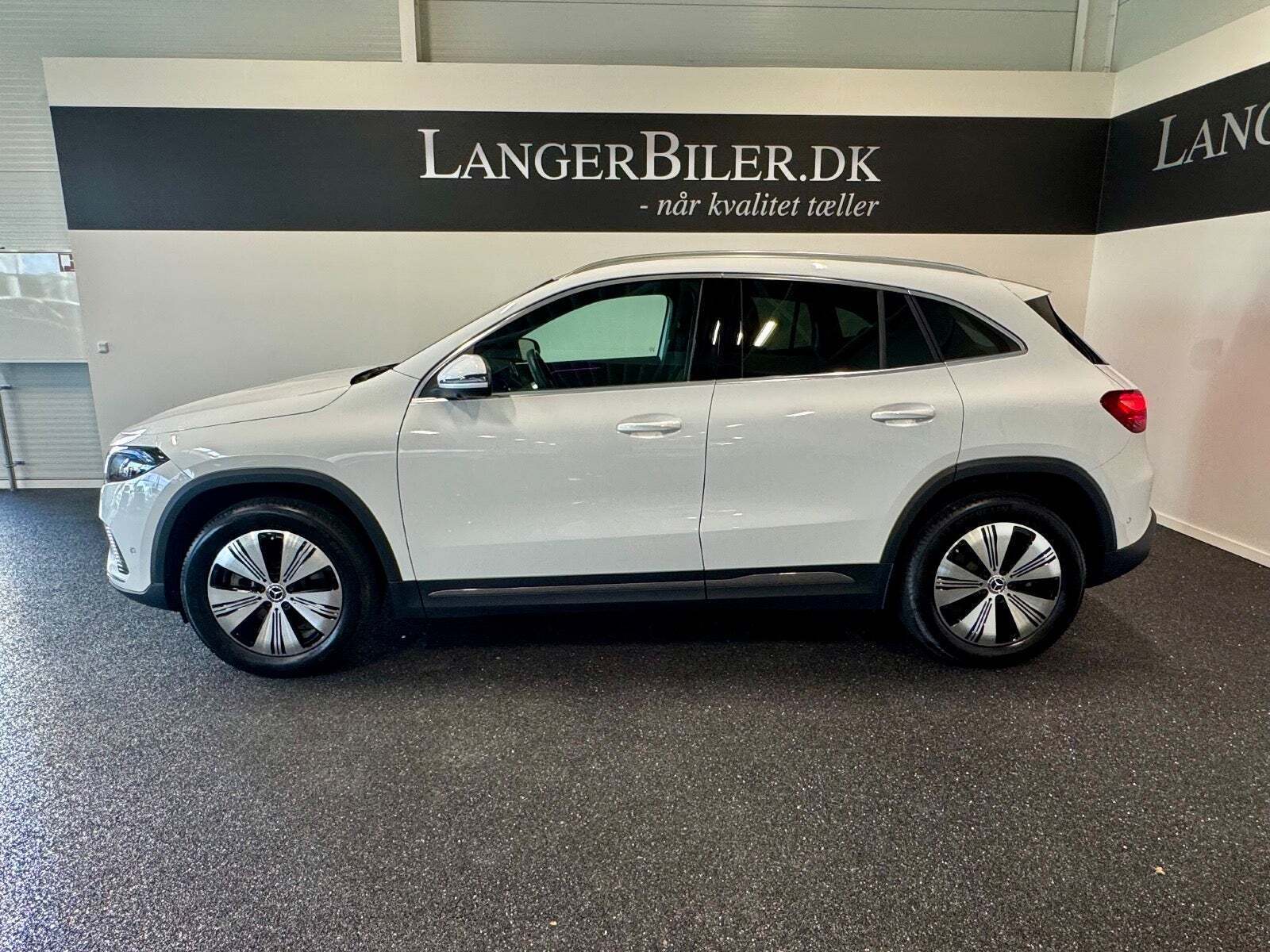 Mercedes EQA300 Progressive 4Matic