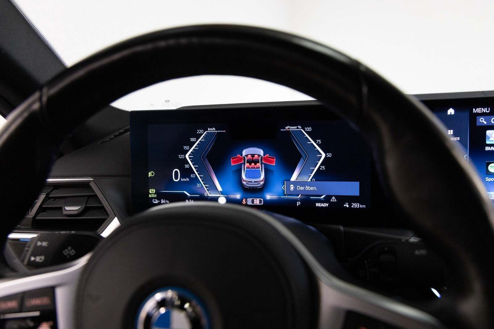 Grå BMW i4 fra 2023