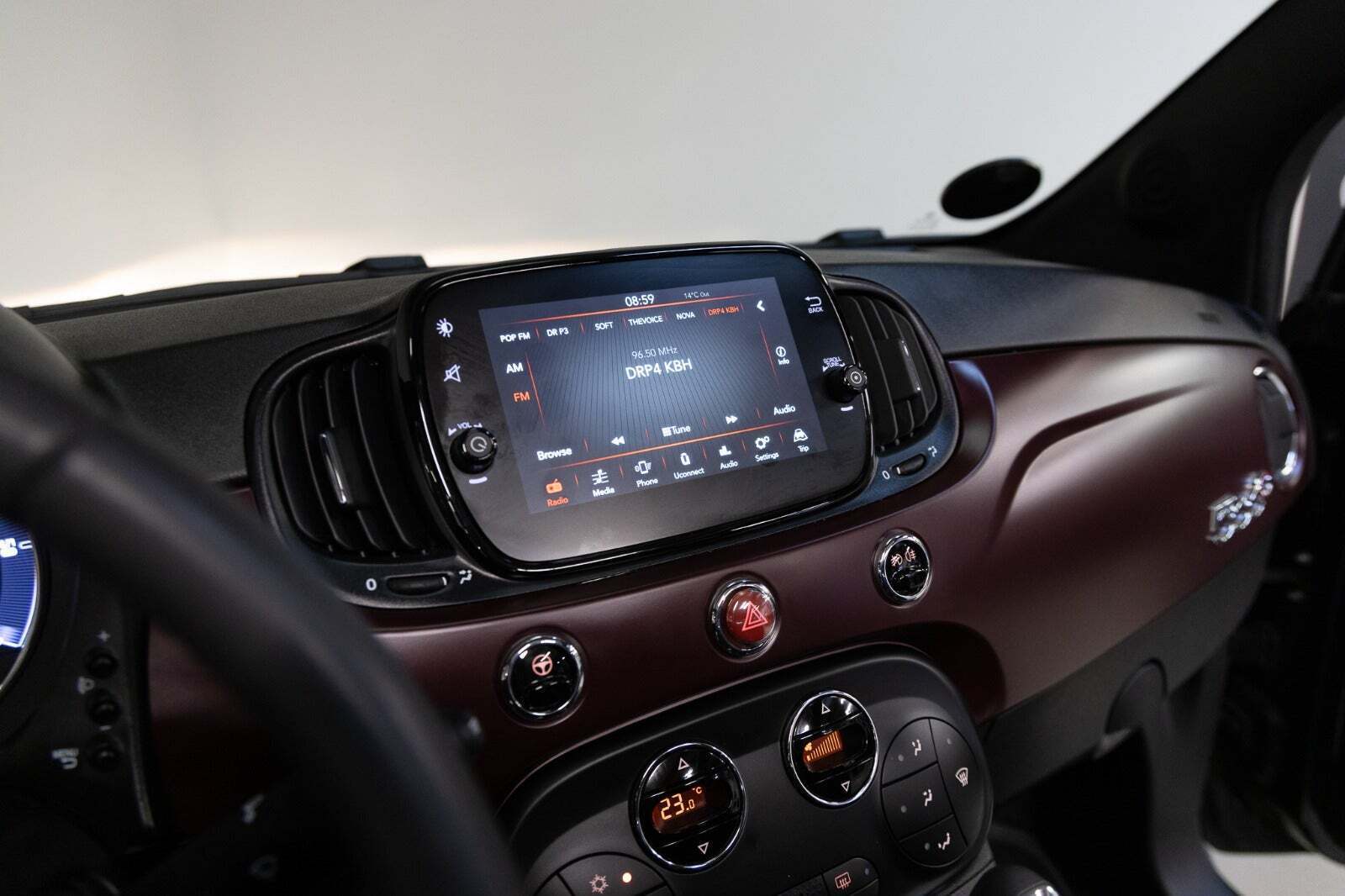 Sort Fiat 500C fra 2020