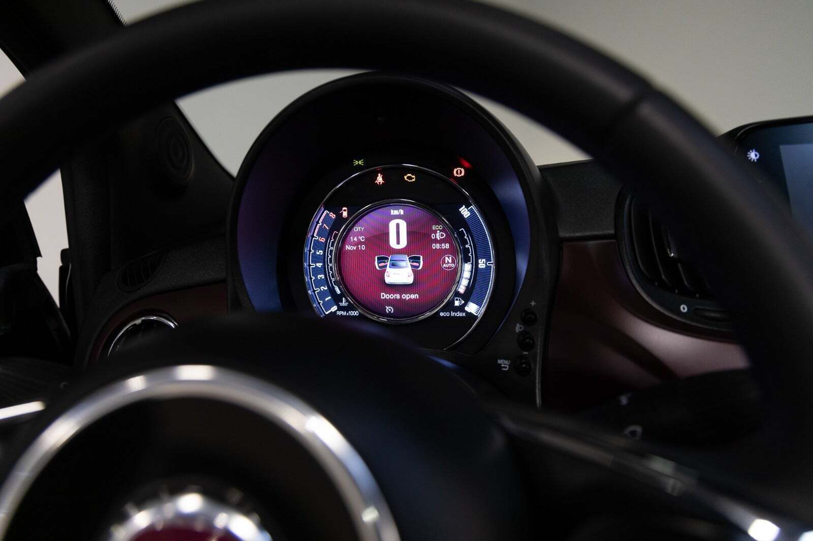 Sort Fiat 500C fra 2020