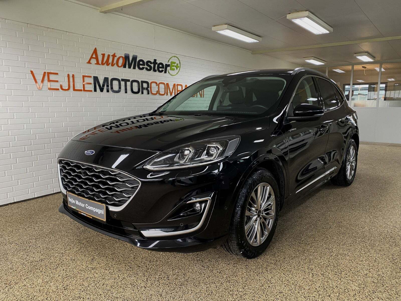 Sort Ford Kuga fra 2021