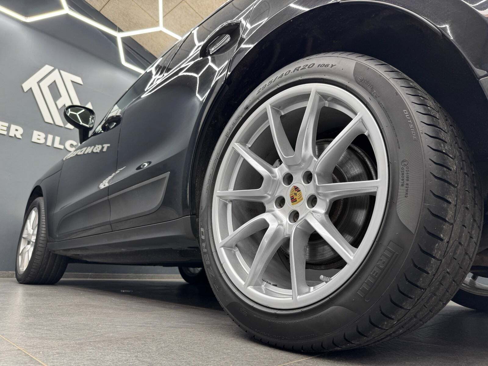 Sort Porsche Macan S fra 2015