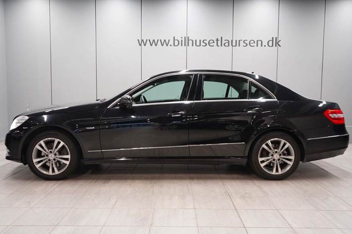 Sort Mercedes E350 fra 2011