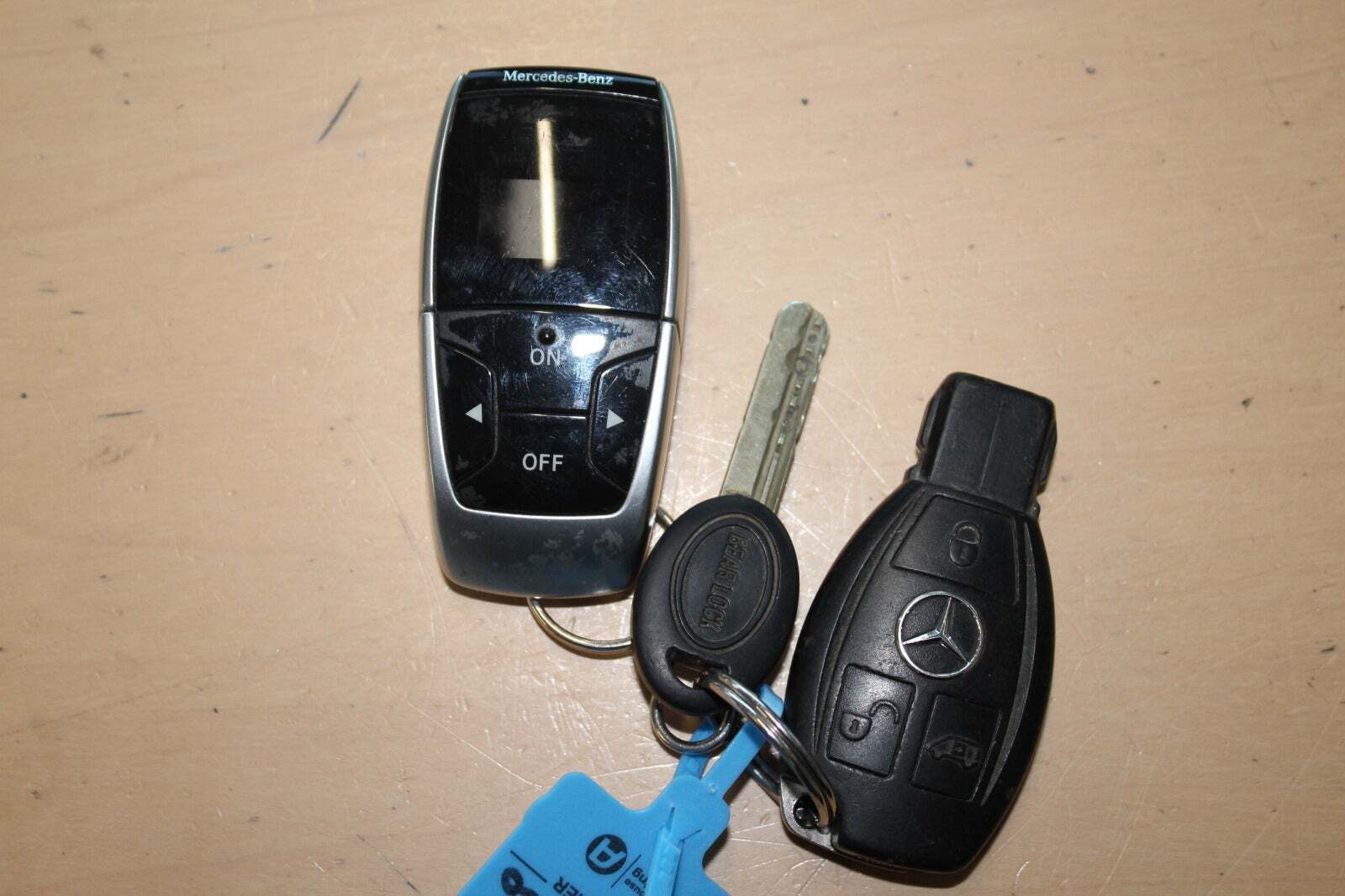 Sort Mercedes Vito 119 fra 2019