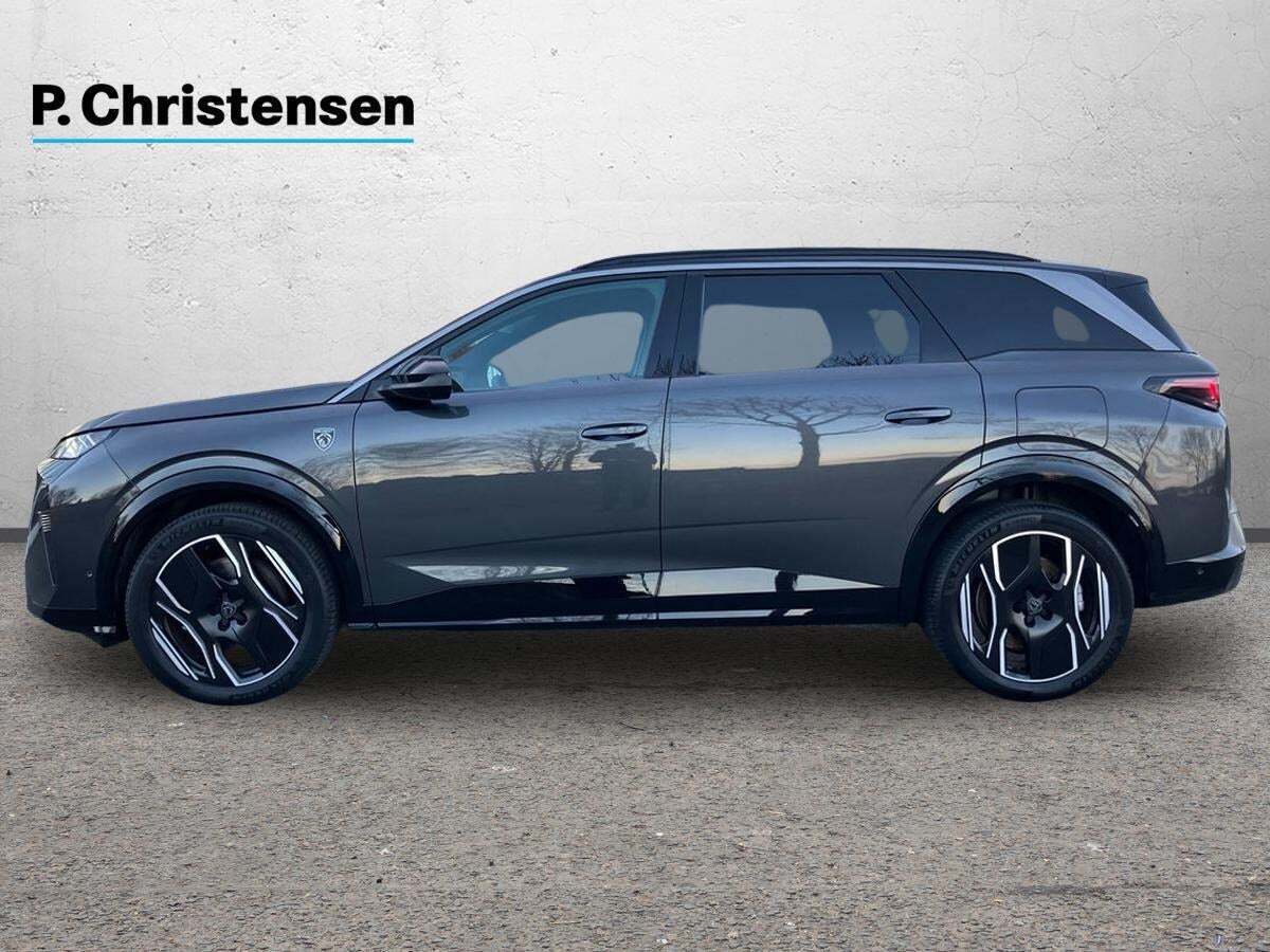 Peugeot e-5008 77 GT 7prs