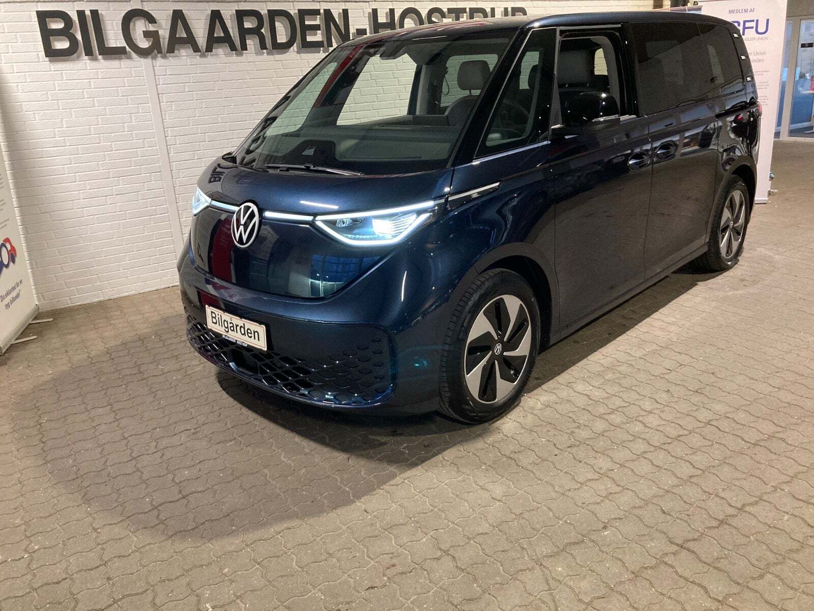 VW ID.Buzz 77 Pro SWB