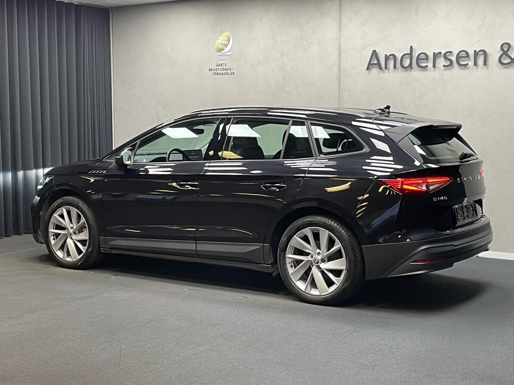 Sort Skoda Enyaq fra 2022