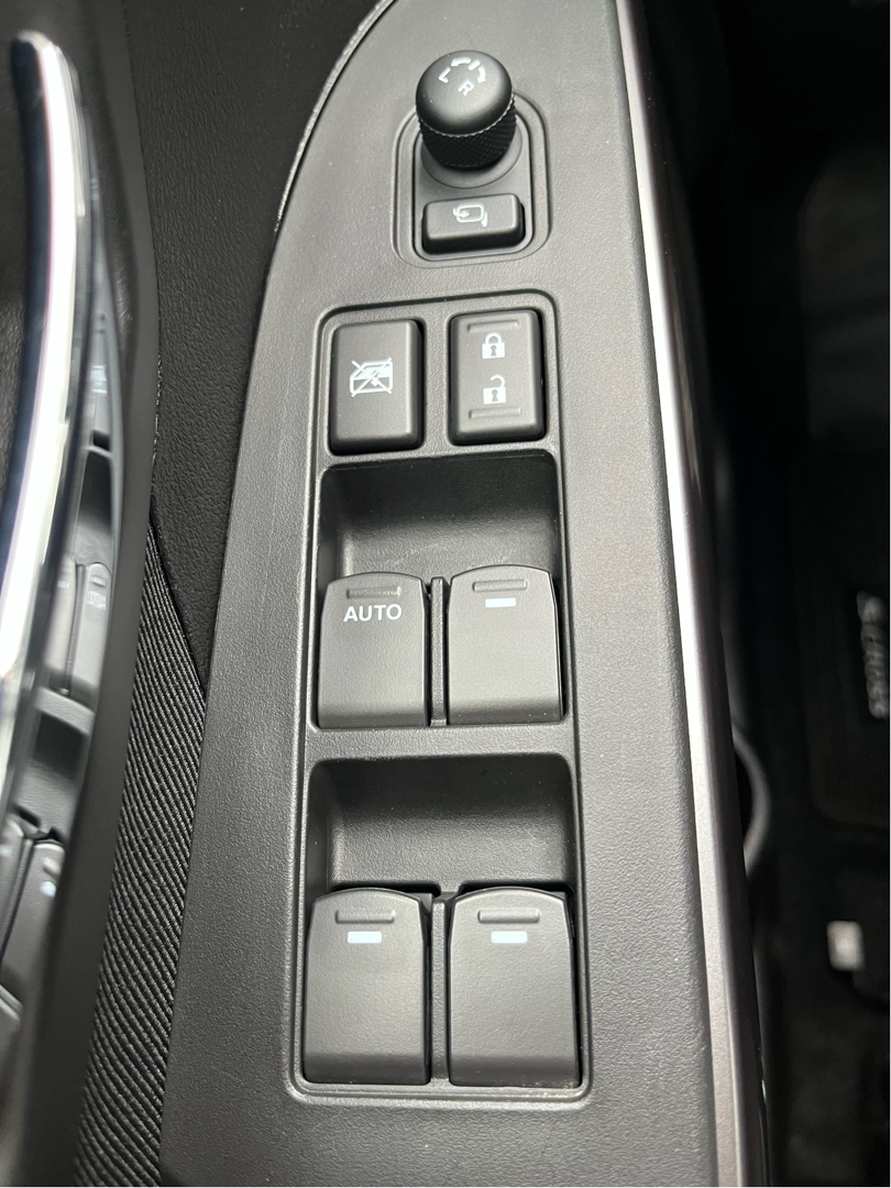 Hvid Suzuki S-Cross fra 2023