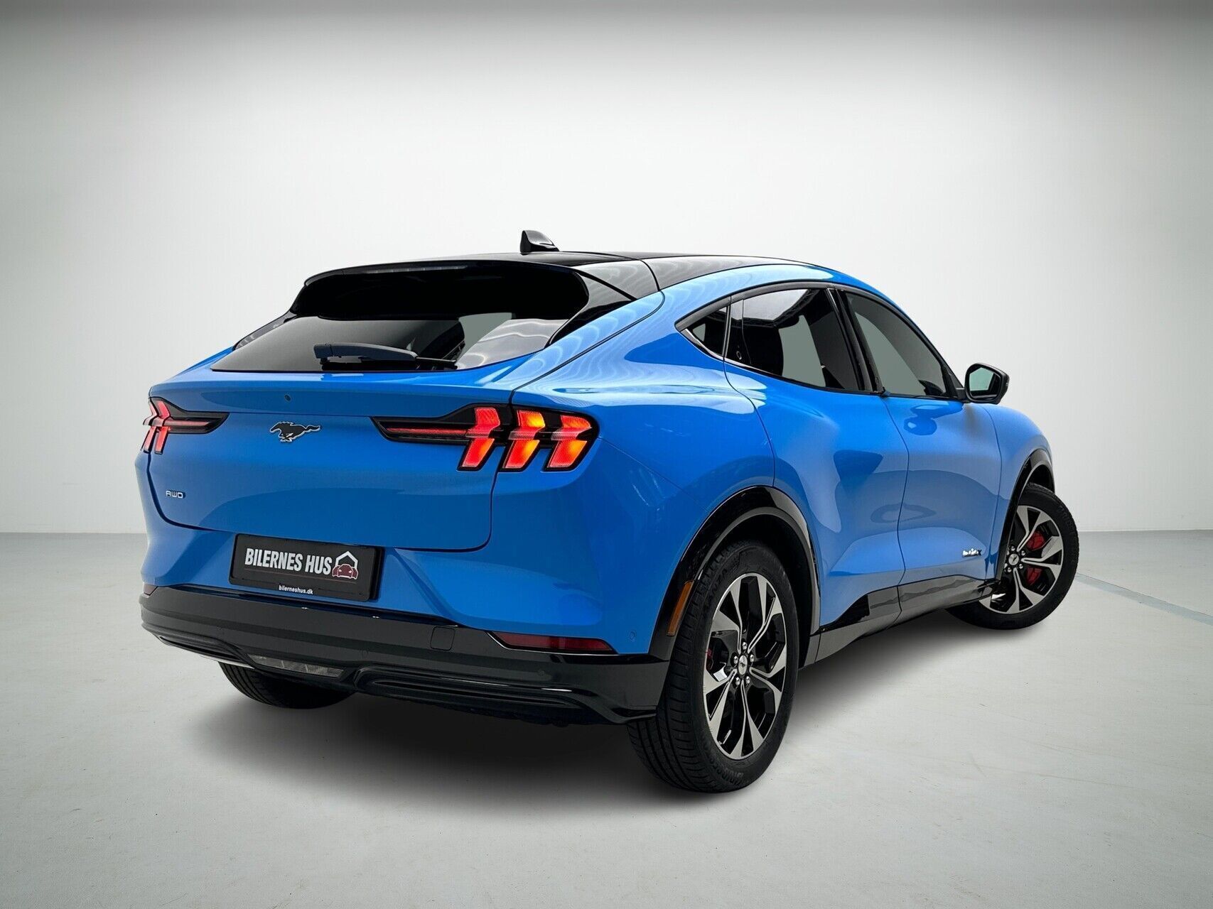 Ford Mustang Mach-E EL UR Premium AWD 351HK 5d Aut.