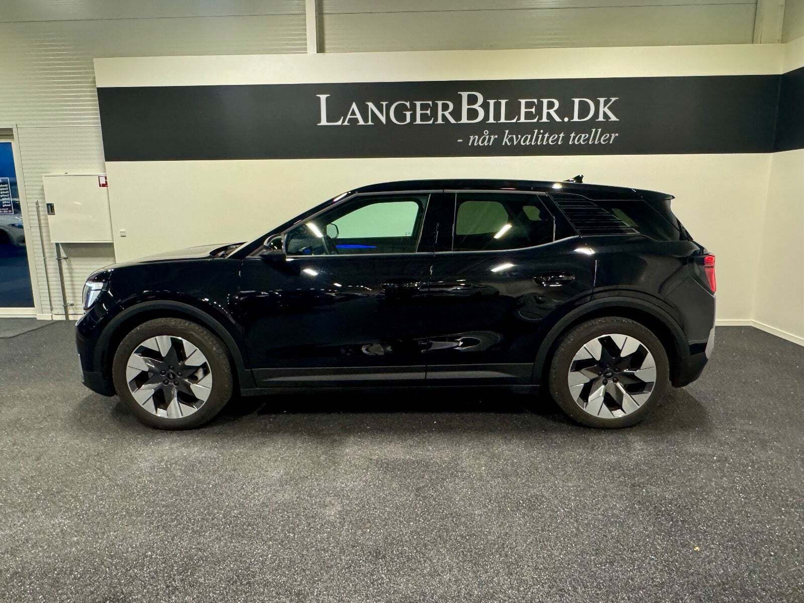 Ford Explorer 82 Premium Extended Range