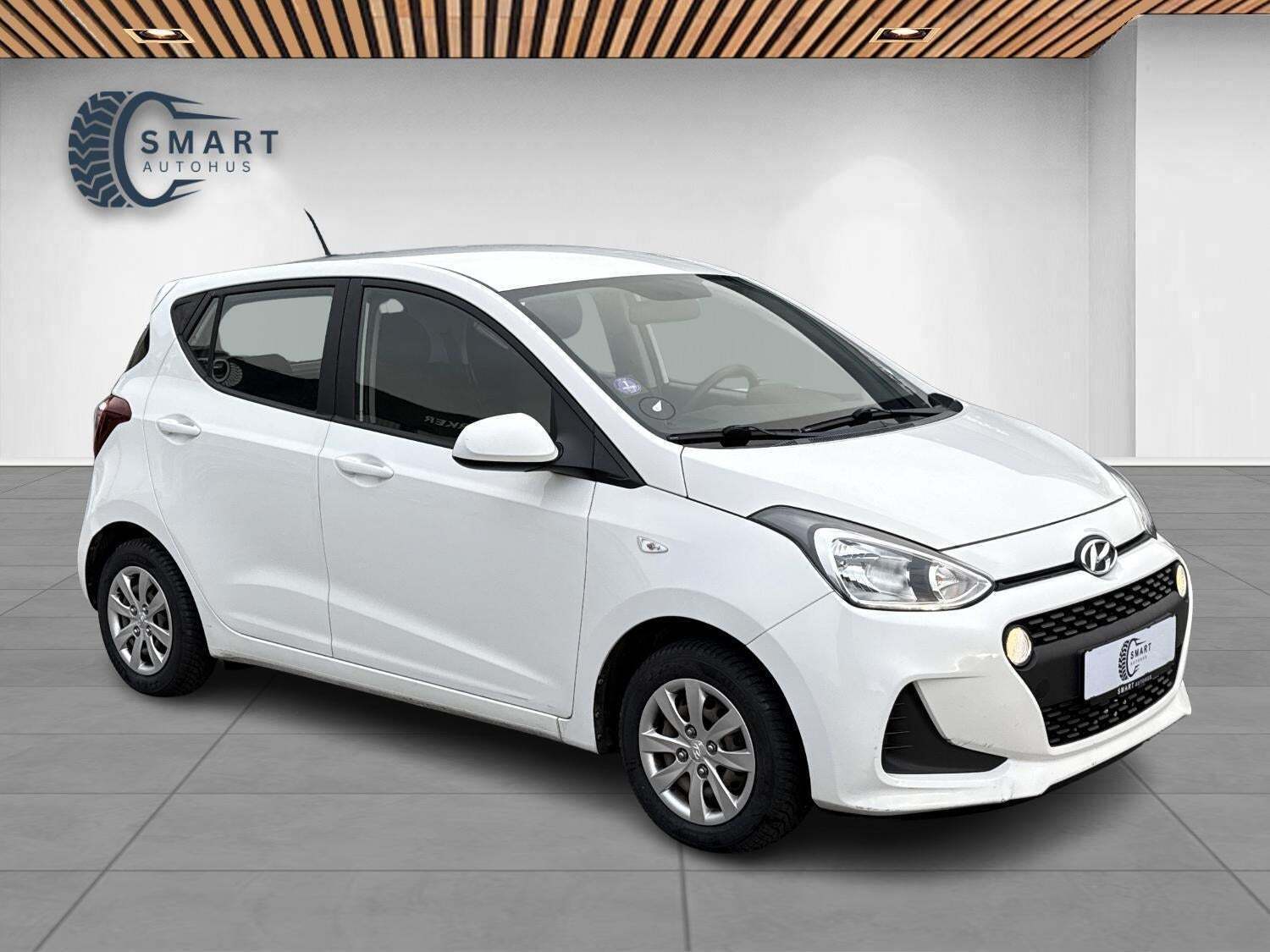 Hvid Hyundai i10 fra 2017