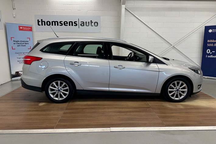 Sølv Ford Focus fra 2016