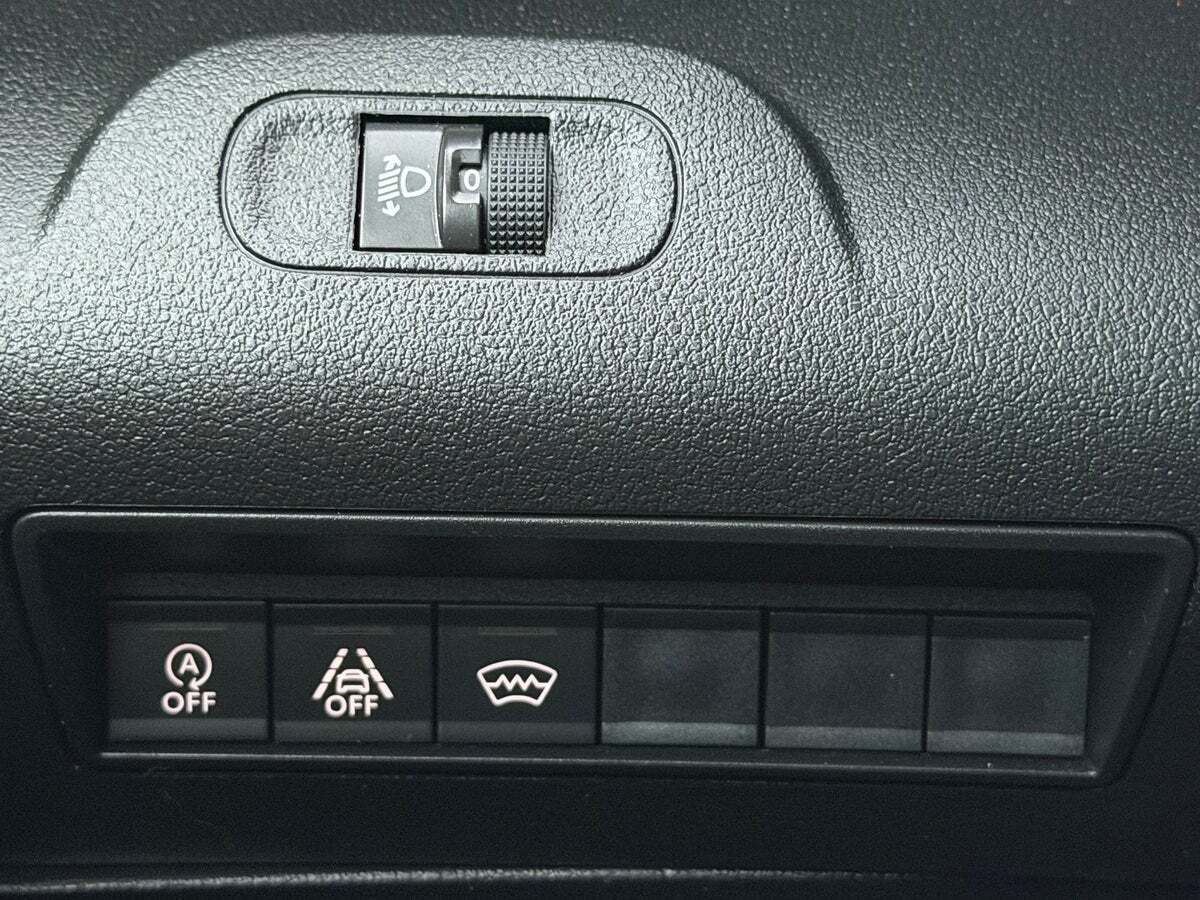 Sort Peugeot Partner fra 2019